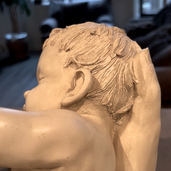 SOLD Newborn In Loving Hands Sculpture Baby Sleeping Figurine Indoor Outdoor Art - Picture 10 of 17